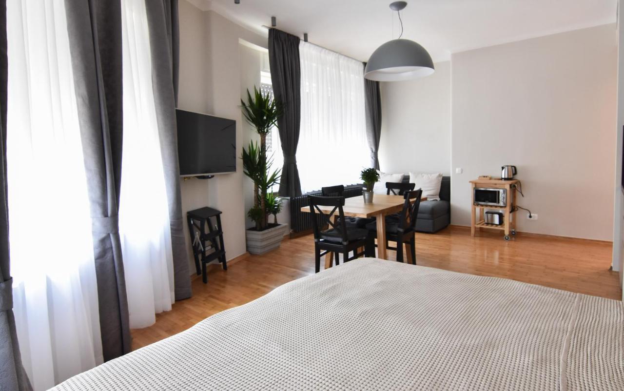 Karlo Main Square Apartments 자그레브 외부 사진
