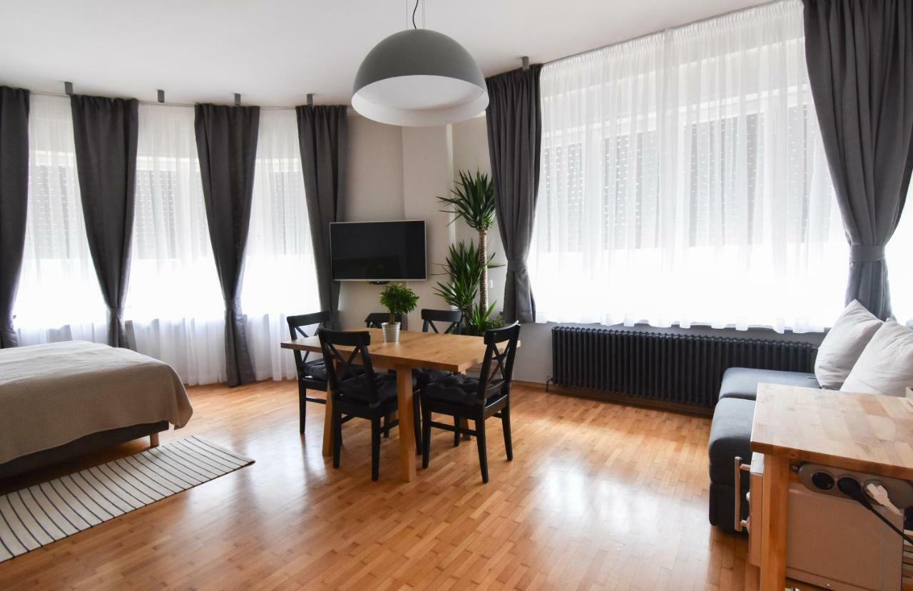 Karlo Main Square Apartments 자그레브 외부 사진