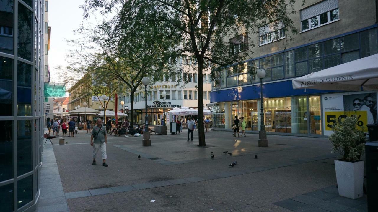 Karlo Main Square Apartments 자그레브 외부 사진