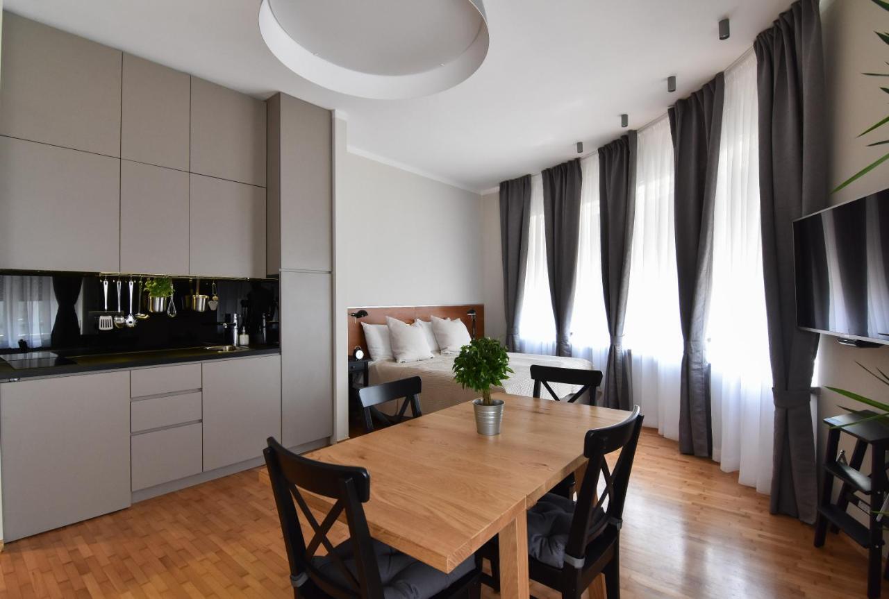 Karlo Main Square Apartments 자그레브 외부 사진