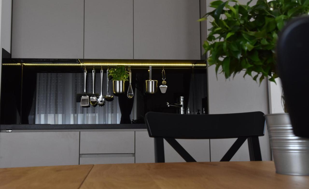 Karlo Main Square Apartments 자그레브 외부 사진